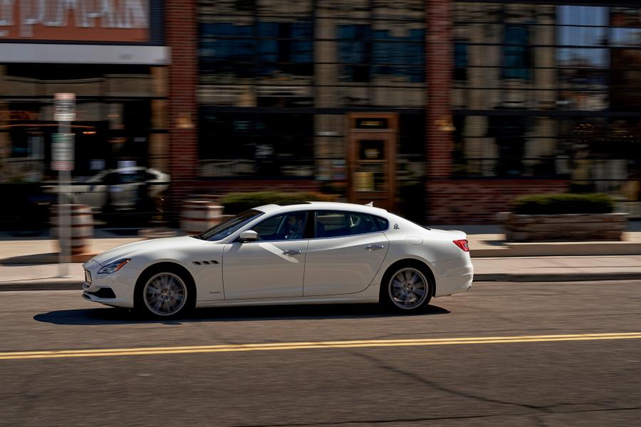  Maserati Quattroporte S Q4 GranLusso (M156) 2017 года  (NA) (фото 11 из 25)